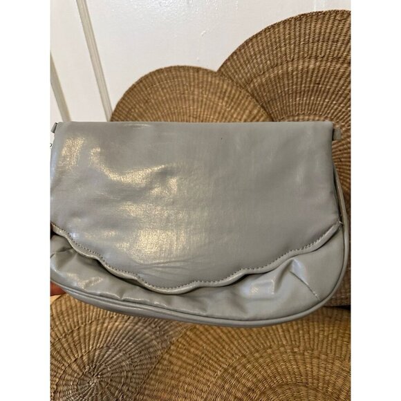 Mitzi women’s gray scalloped clutch bag - Picture 4 of 8